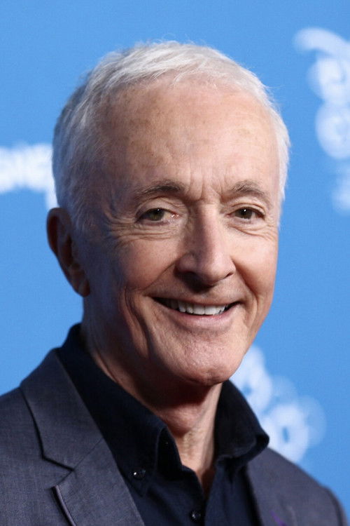 Photo of Anthony Daniels