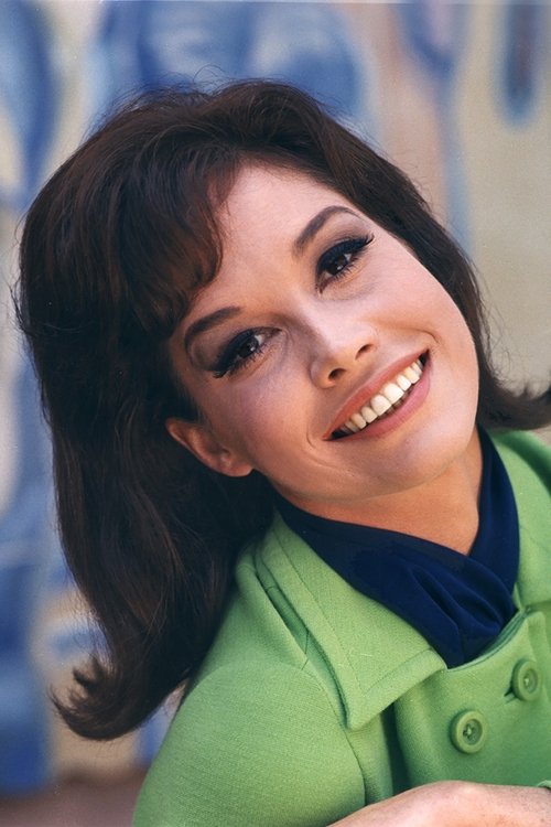 Photo of Mary Tyler Moore