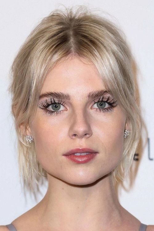 Photo of Lucy Boynton