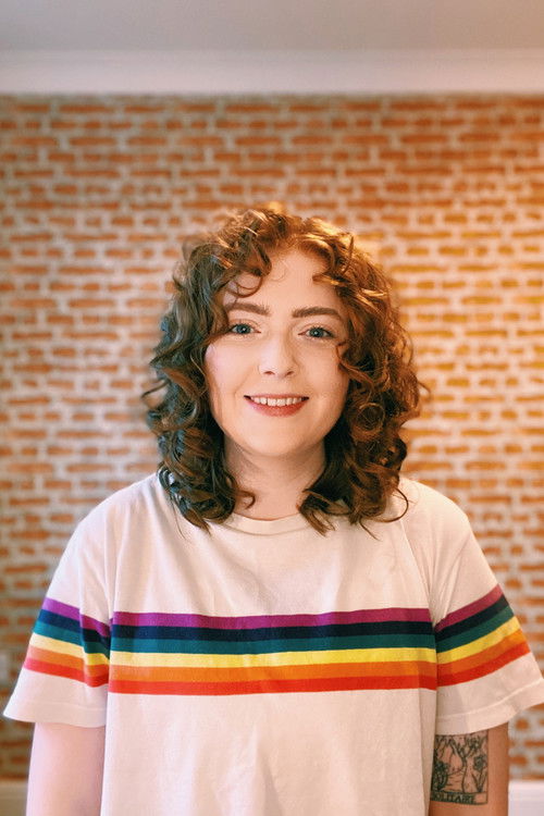 Photo of Alice Oseman