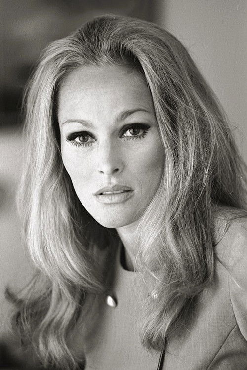 Photo of Ursula Andress