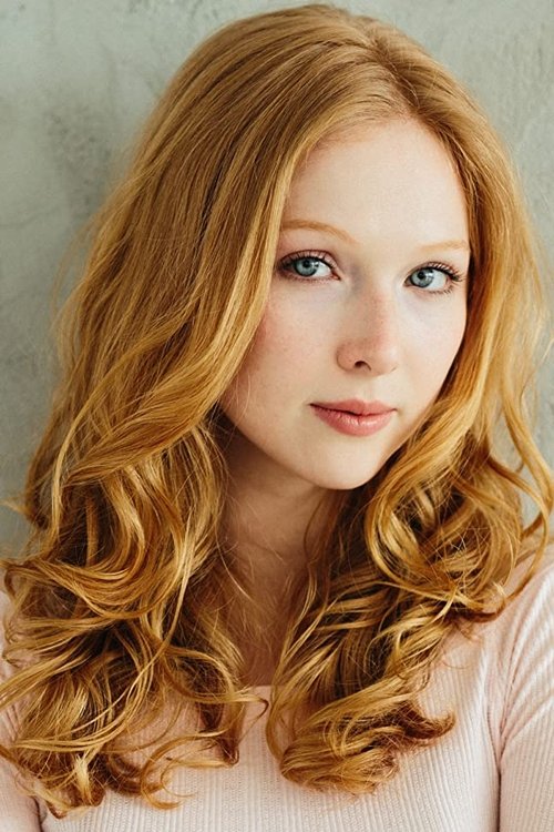 Photo of Molly C. Quinn