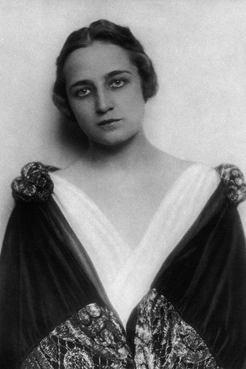 Photo of Margarete Schön
