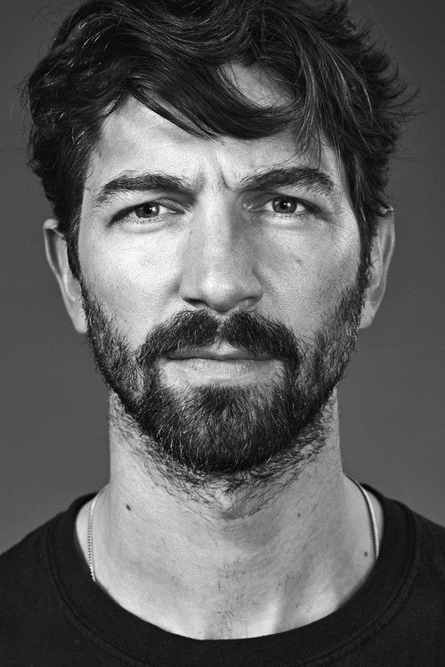 Photo of Michiel Huisman