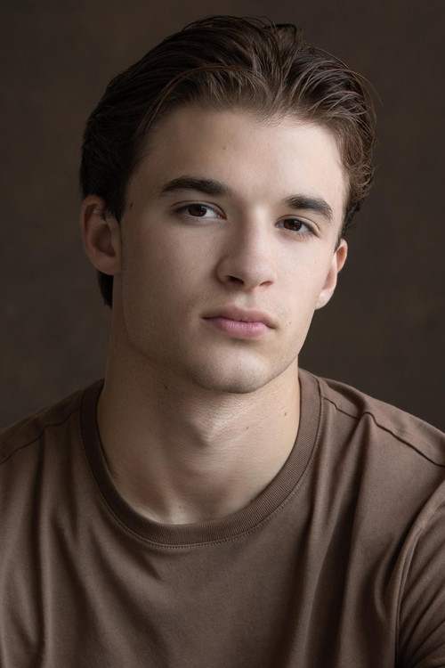 Photo of Avery Esteves