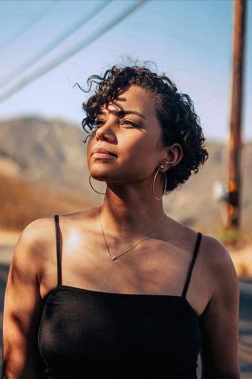 Photo of Michele Weaver