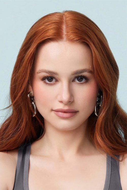 Photo of Madelaine Petsch
