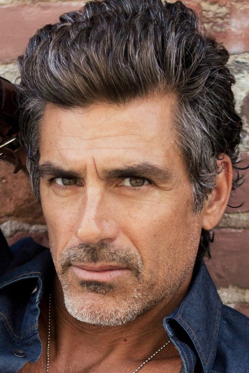 Photo of Eric Etebari