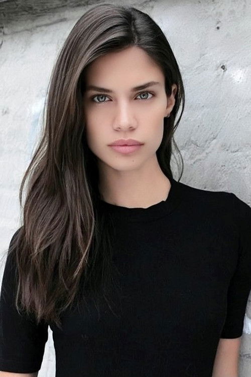 Photo of Sara Sampaio