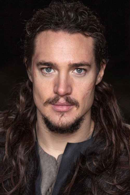 Photo of Alexander Dreymon