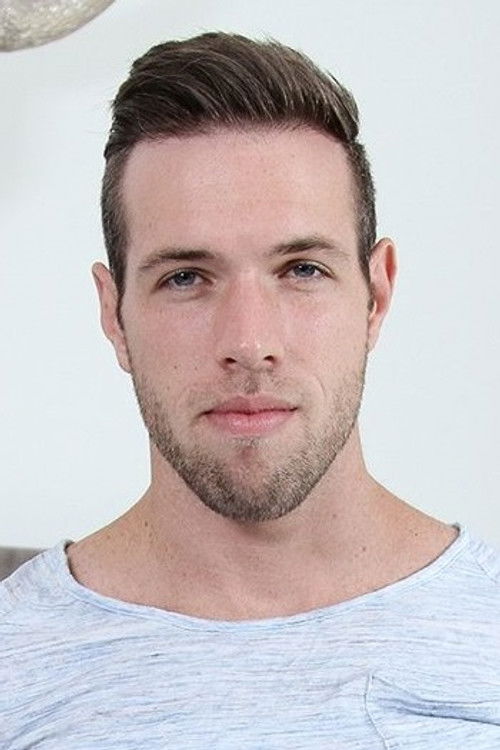Photo of Alex Mecum