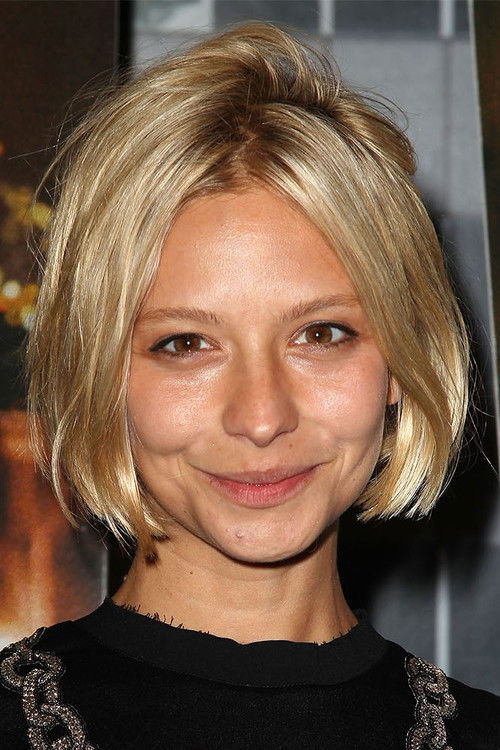 Photo of Annabelle Dexter-Jones