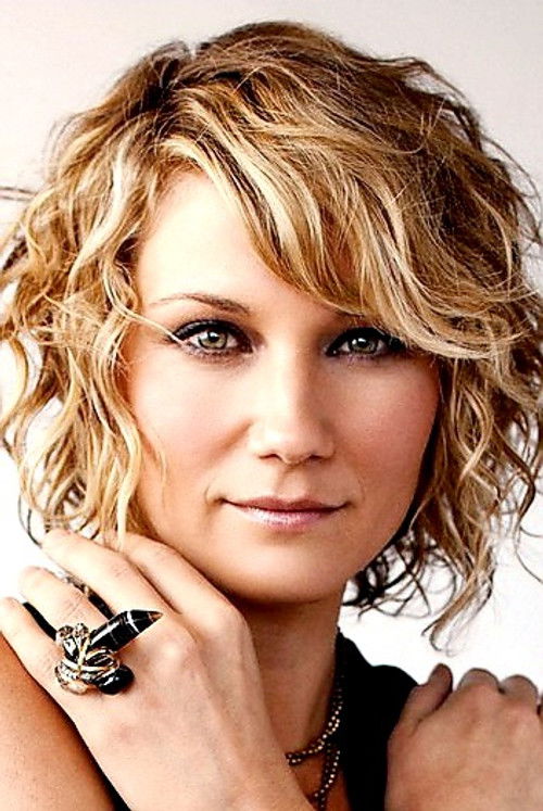 Photo of Jennifer Nettles