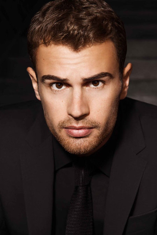 Photo of Theo James