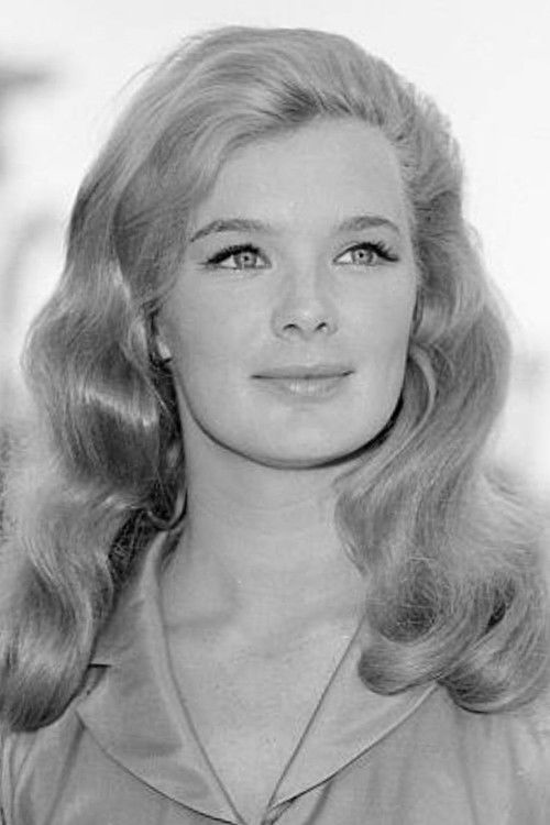 Photo of Linda Evans