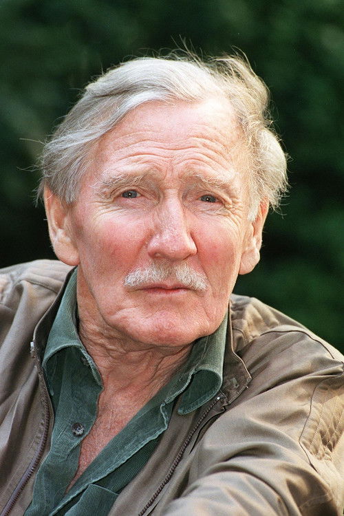 Photo of Leslie Phillips