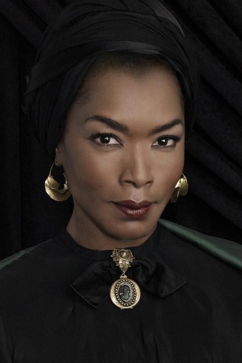 Photo of Angela Bassett