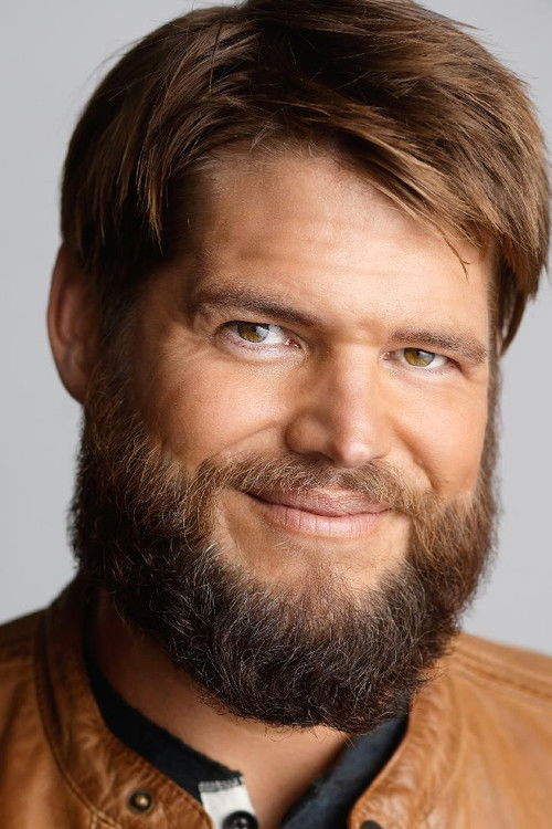 Photo of Jareb Dauplaise