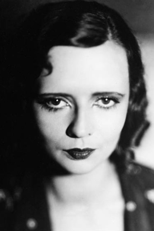 Photo of Gina Falckenberg