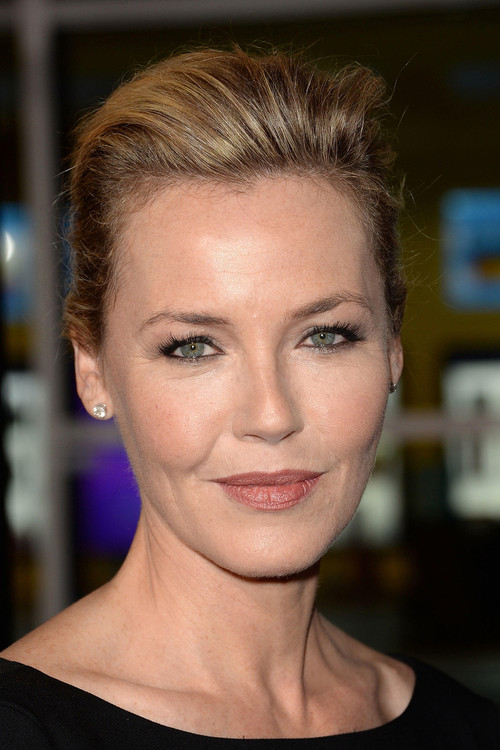 Photo of Connie Nielsen