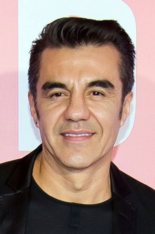 Photo of Adrián Uribe