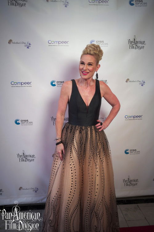 Photo of Lisa Ludwig