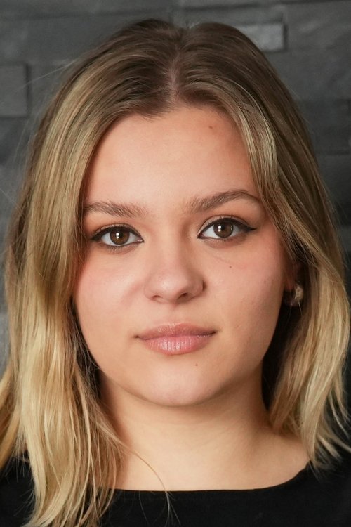 Photo of Maisy Stella