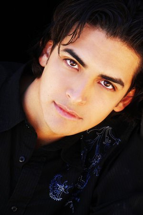 Photo of Robbie Daymond