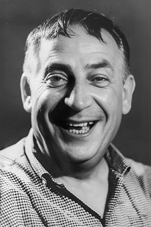 Photo of Avni Dilligil