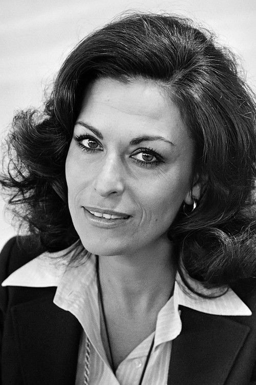 Photo of Elizabeth Teissier