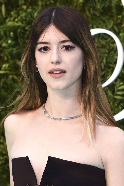 Photo of Daisy Edgar-Jones