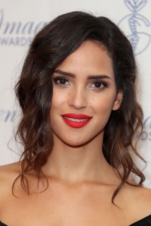 Photo of Adria Arjona