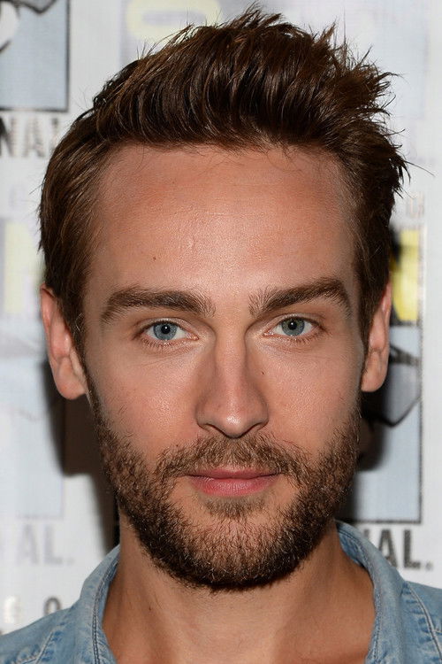 Photo of Tom Mison