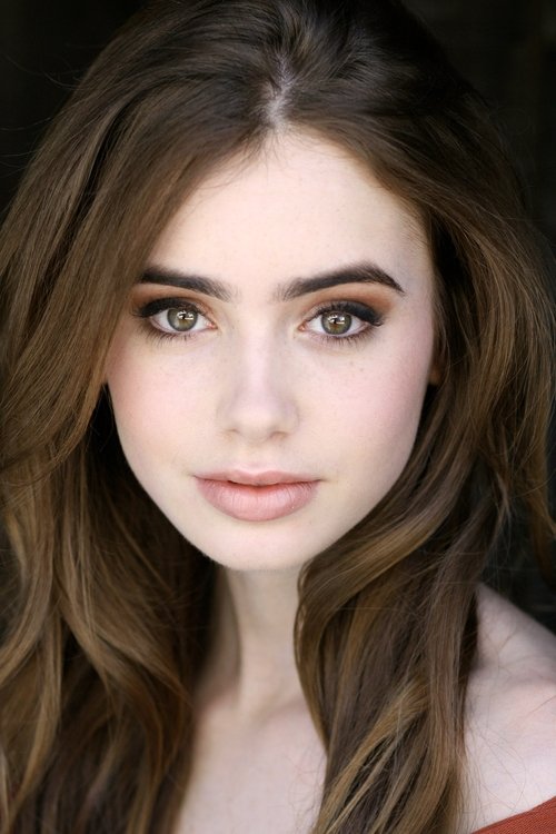 Photo of Lily Collins