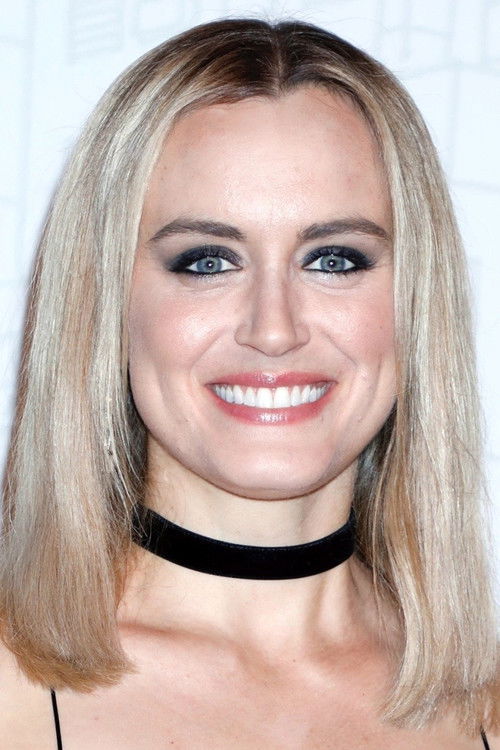 Photo of Taylor Schilling