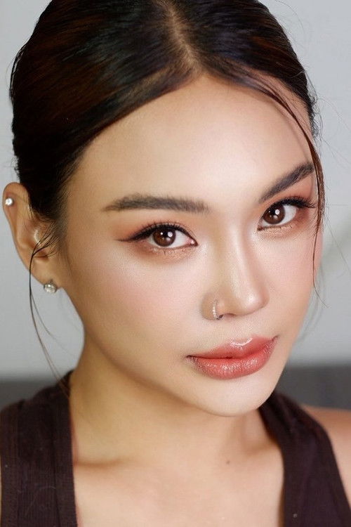 Photo of Alisa Khemnak