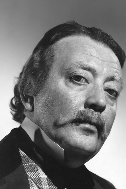 Photo of Raymond Walburn