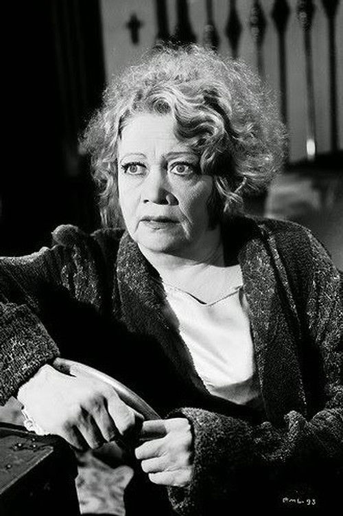 Photo of Esther Howard