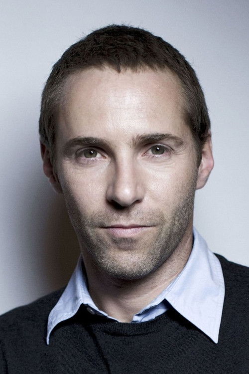 Photo of Alessandro Nivola