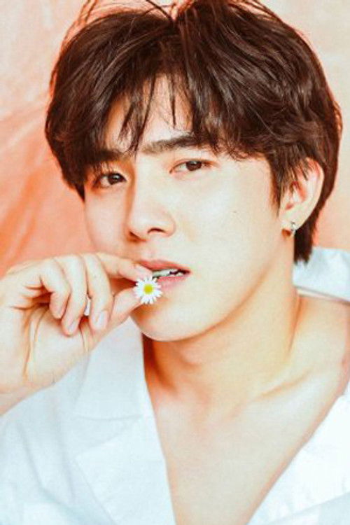 Photo of Raweewit Jiraphongkanon