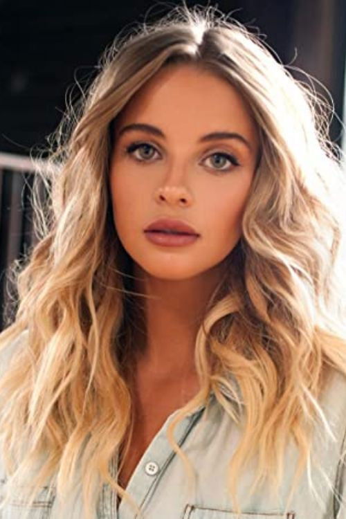 Photo of Samantha Helt