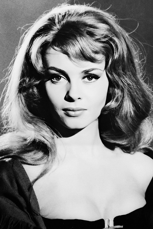 Photo of Michèle Mercier