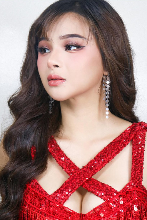 Photo of Angeli Khang