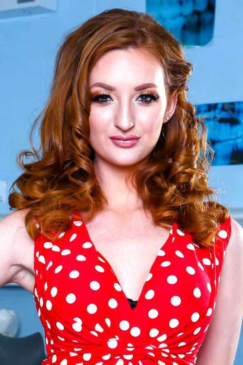 Photo of Zara DuRose