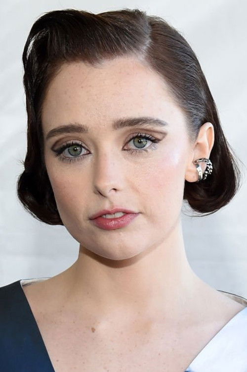 Photo of Suzanna Son