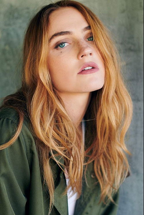 Photo of Lauren Caster