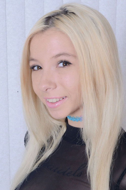 Photo of Kenzie Reeves