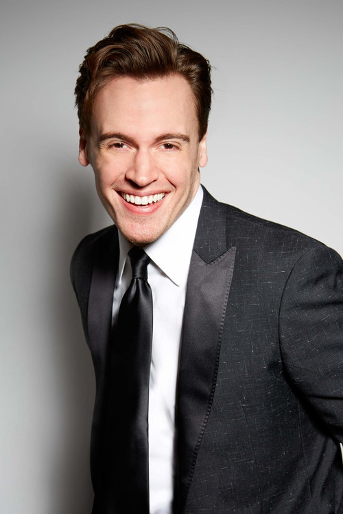 Photo of Erich Bergen