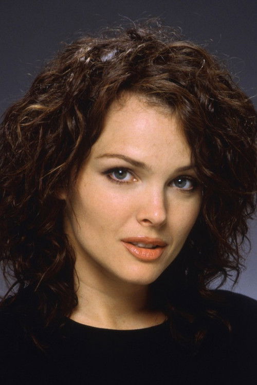 Photo of Dina Meyer