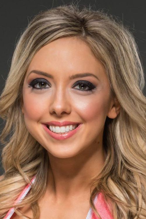 Photo of Laura Dennis